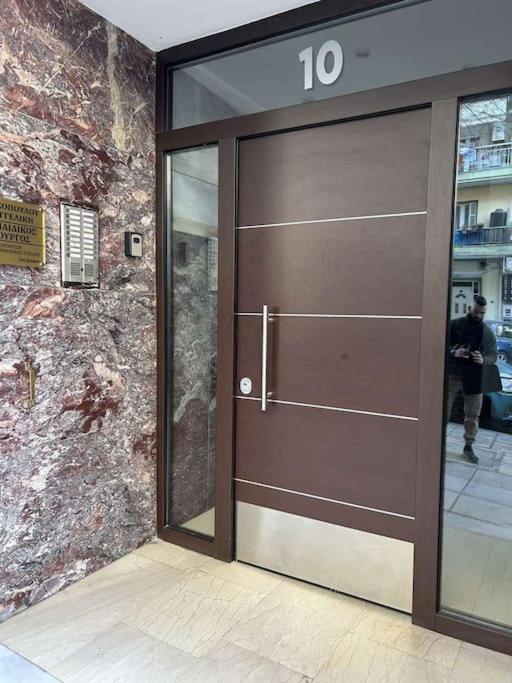 Ifestionos 2-Bedroom Apartment Tesalonika Bagian luar foto